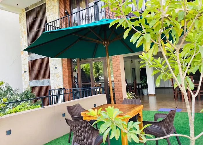 Ever Breeze Ella Hotel